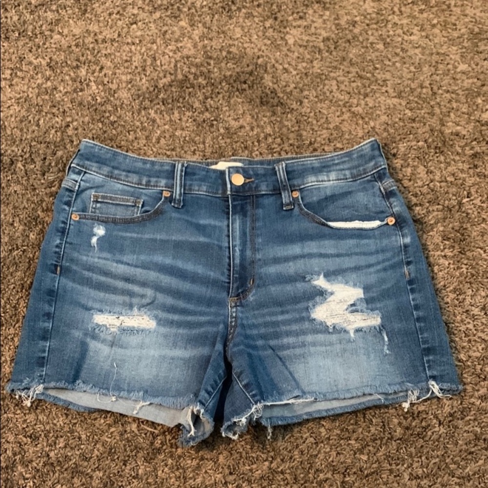 Universal Thread Denim Blue Women's Shorts Size 12/31